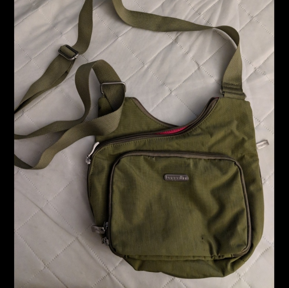 Baggallini Olive Crossbody Bag